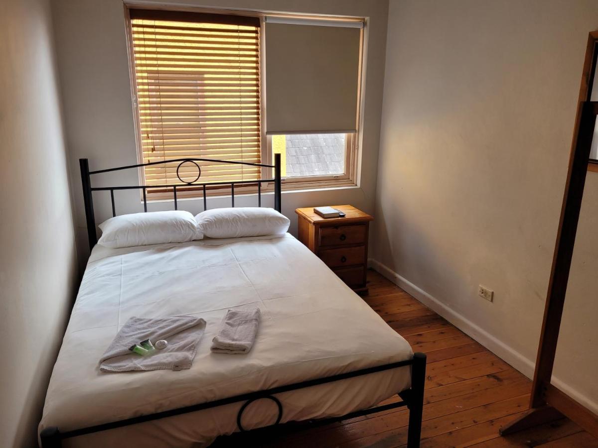 Burwood Bed And Breakfast Сидни Екстериор снимка