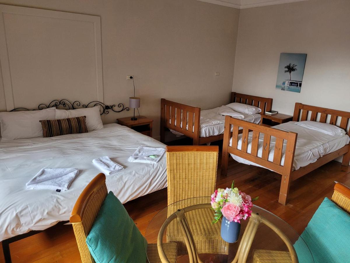 Burwood Bed And Breakfast Сидни Екстериор снимка