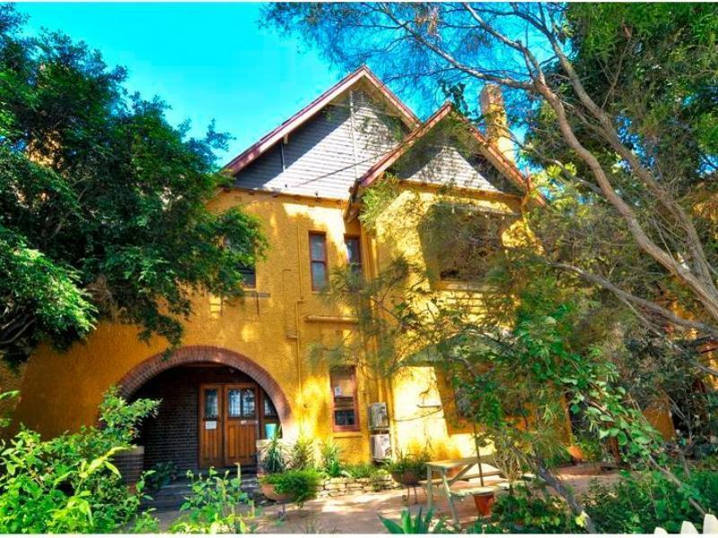 Burwood Bed And Breakfast Сидни Екстериор снимка