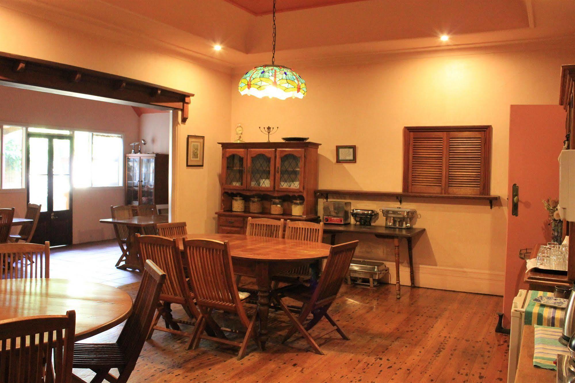 Burwood Bed And Breakfast Сидни Екстериор снимка
